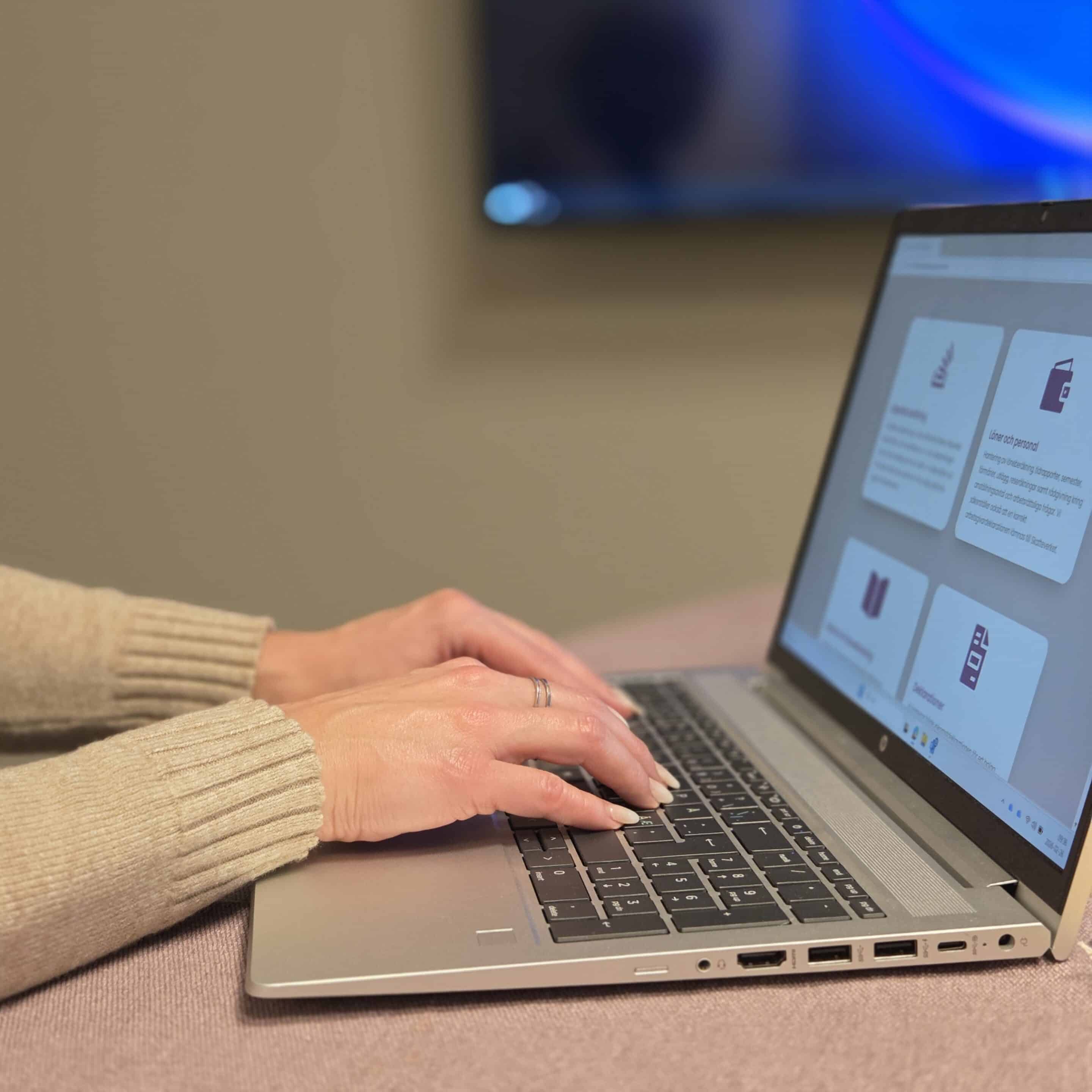 hander-pa-tangentbord